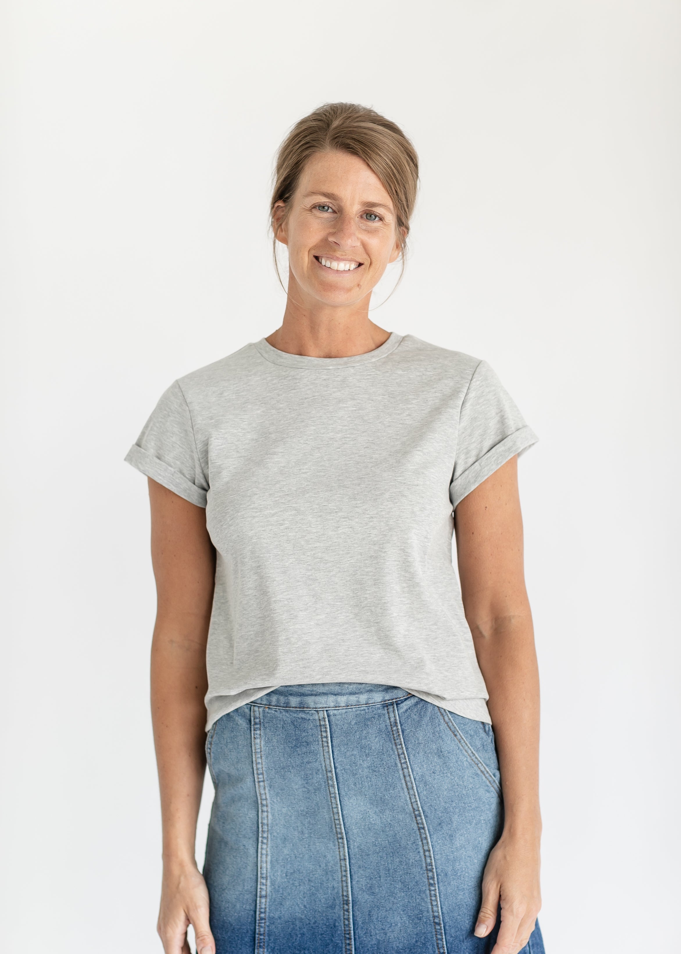 Essential Heather Gray Short Sleeve Basic T-shirt